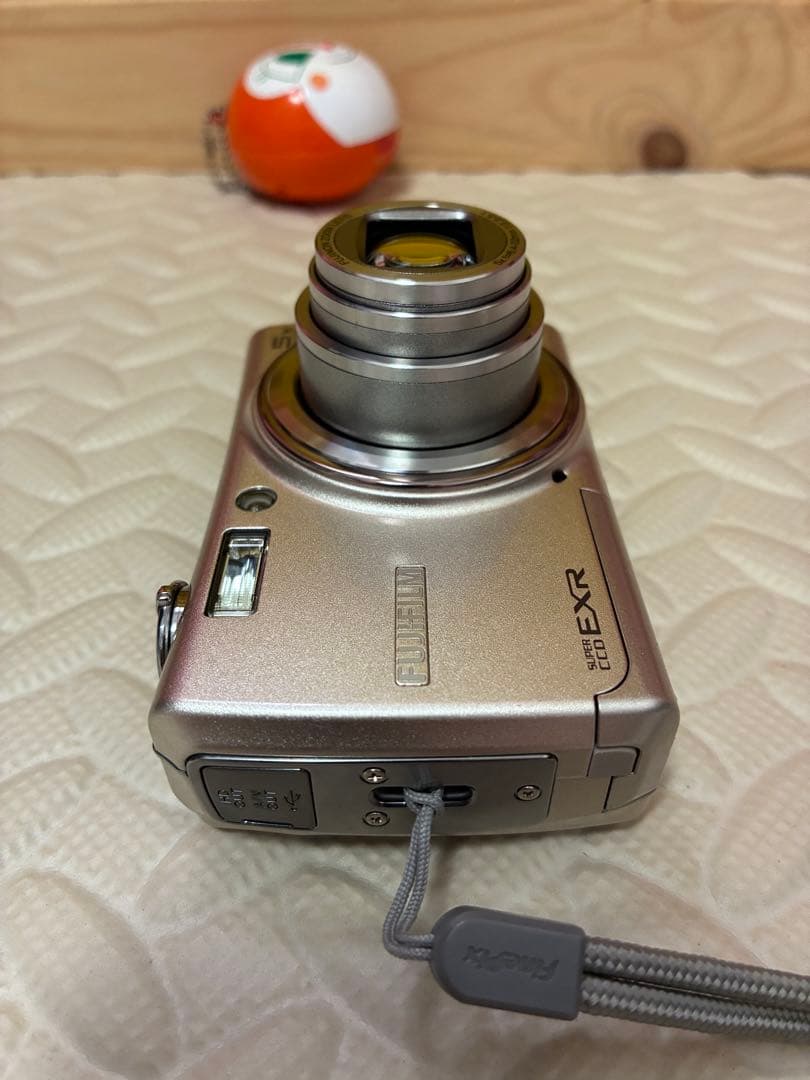 fujifilm&富士フイルム　f200exr デジタルカメラ
