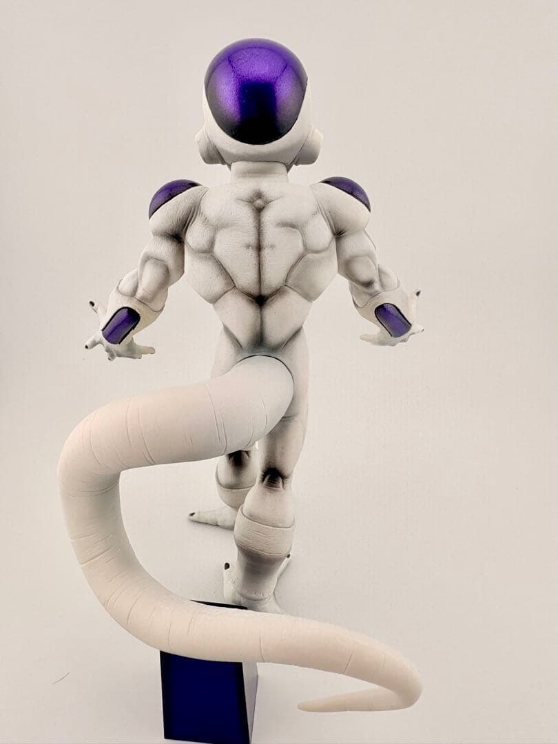 ひ*ろ様 ドラゴンボール フィギュア フリーザ リペイント MSP - メルカリ