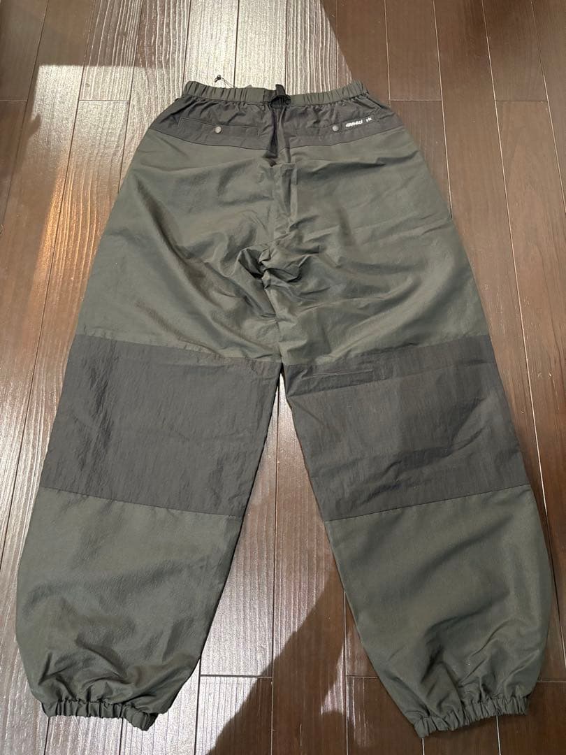 グラミチ byF/CE. ロングトラックテーパードパンツ