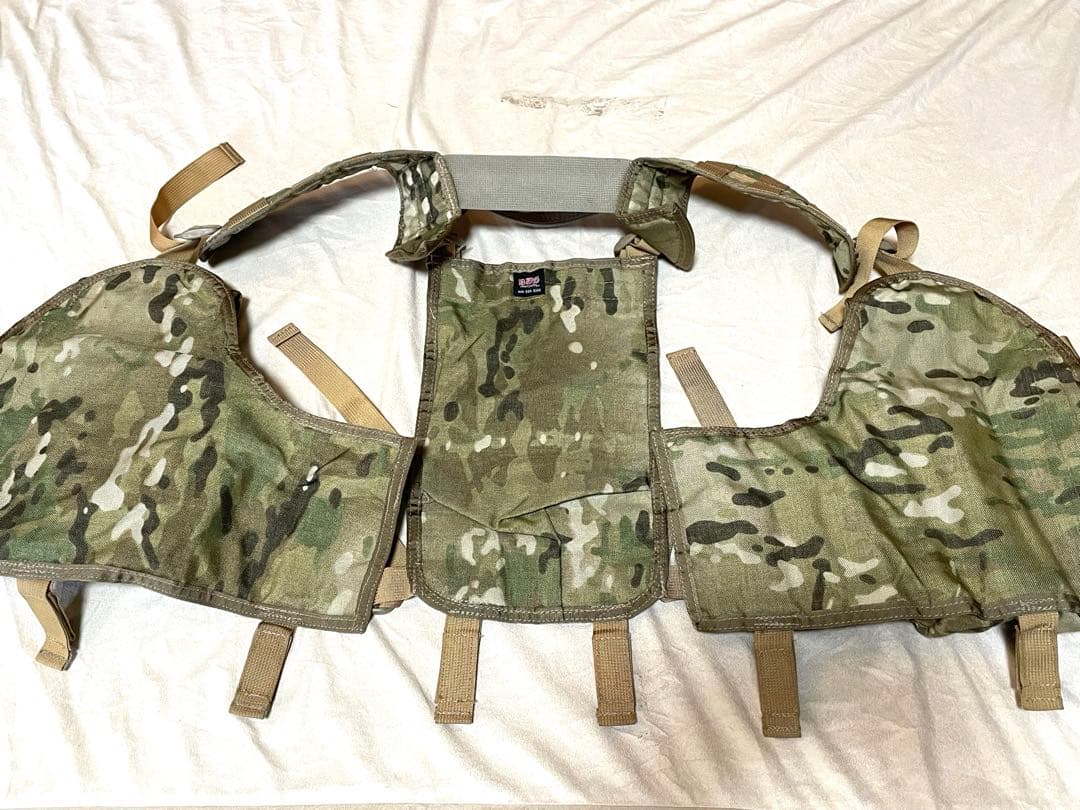 実物【SOE/BDS】パトロールベスト(MOLLE仕様)マルチカム迷彩 - メルカリ
