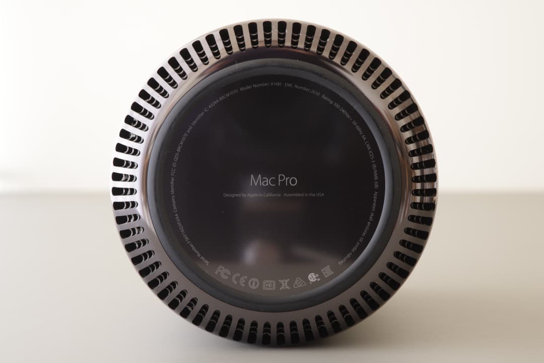 MacPro 2013 3.5GHz 6コア 32GB 1TB SSD