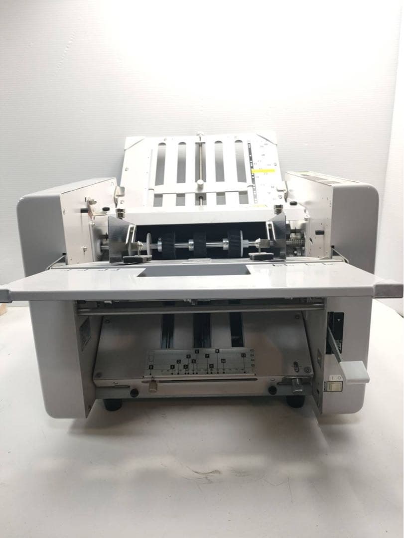 NIPPO 紙折り機 NP270 動作確認済み 業務用 オフィス 店舗 コート紙対応の自動紙折り機 NIPPO NP270Aが格安！