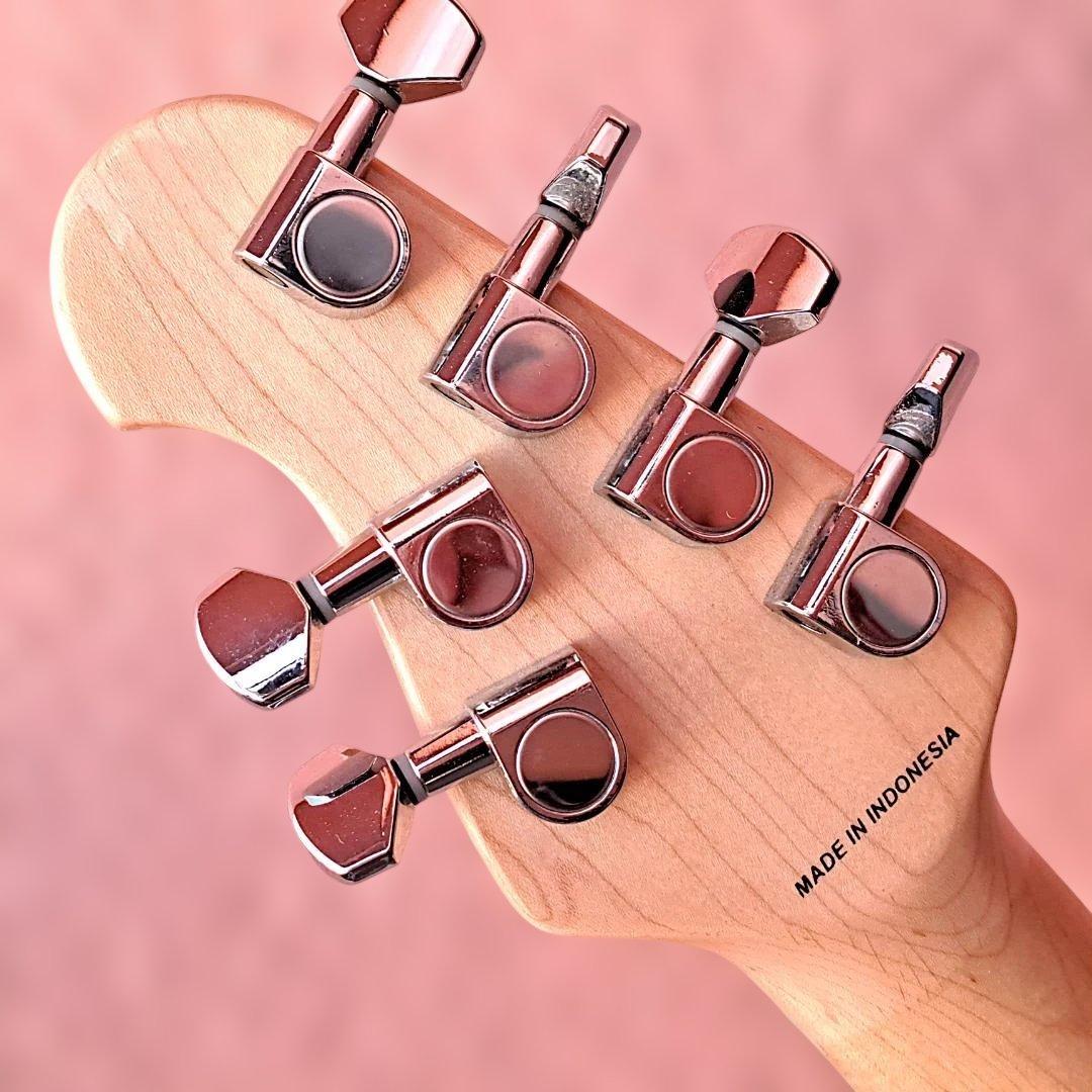 □Sterling MUSICMAN AXIS AX3FM EVH SUB - メルカリ