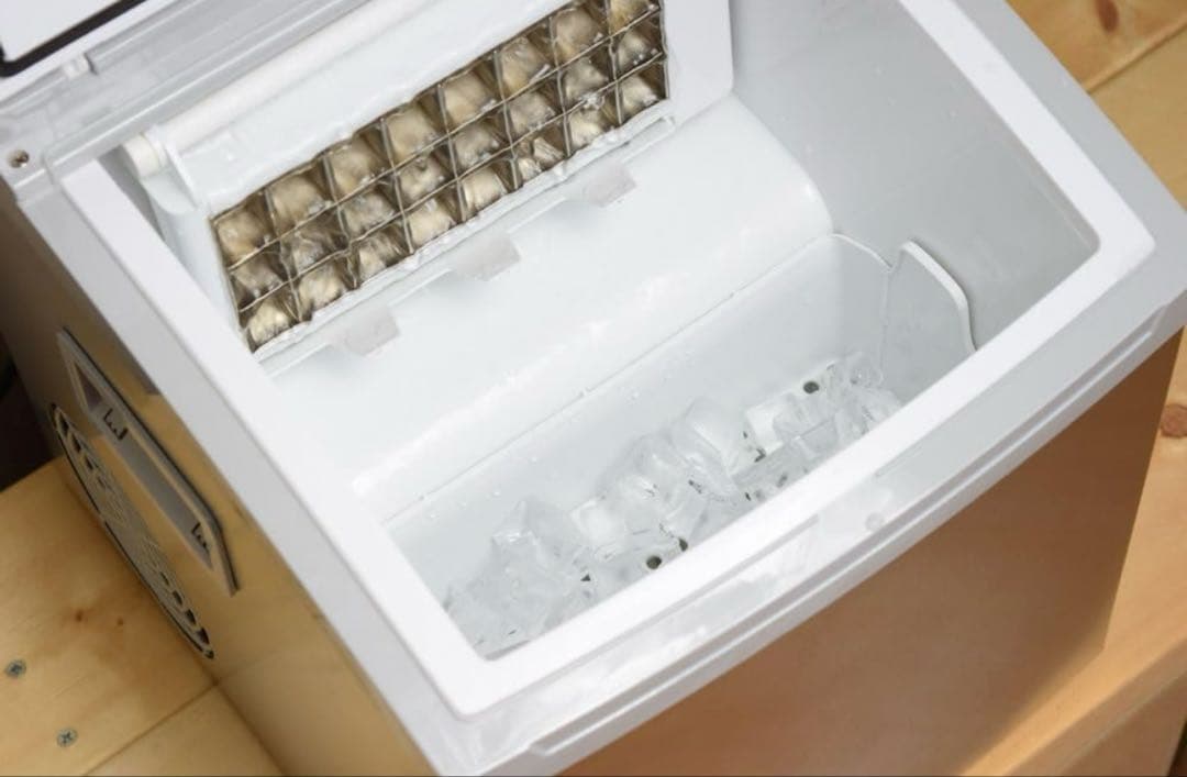 ルームメイト　自動製氷機 EB-RM5800G シルバー