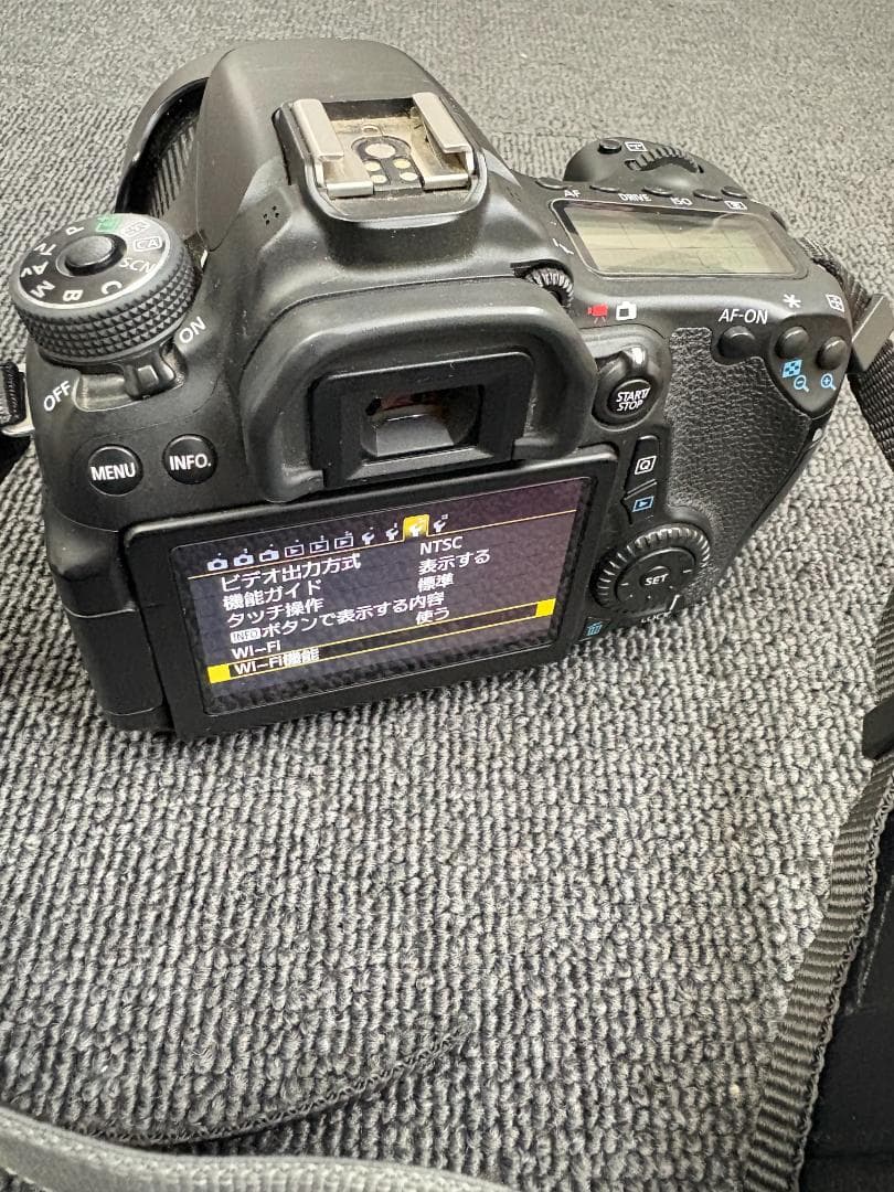 Canon EOS 70D デジタル一眼レフ 本体 レンズ