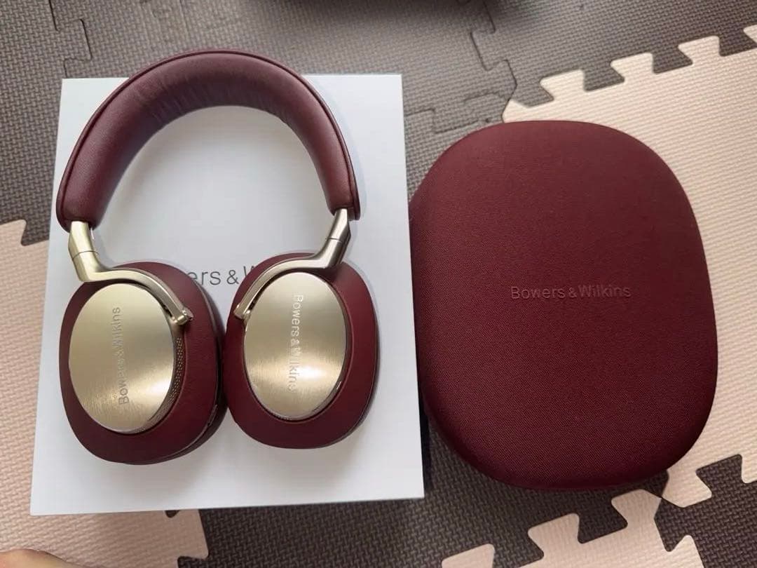 Bowers & Wilkins Px8 ワインレッドカラー