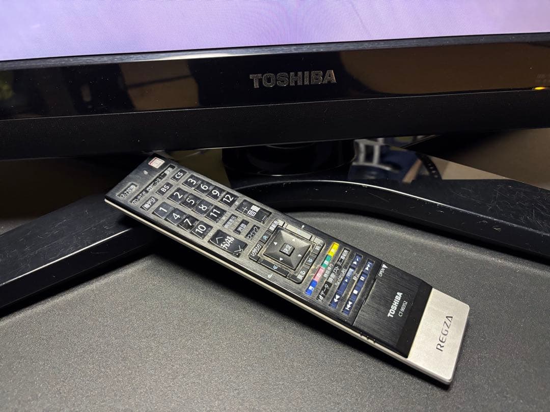 たた。REGZA 42Z1 LEDテレビ　動作品