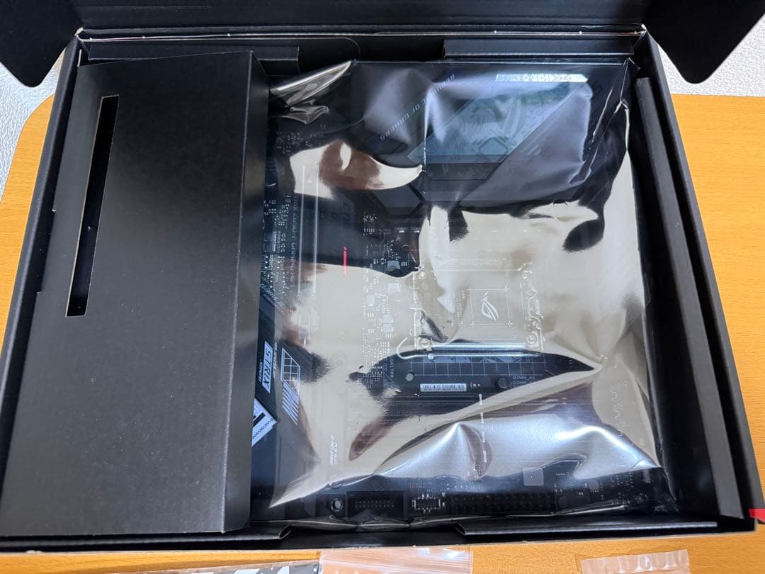 ROG STRIX Z690-F GAMING WIFI マザーボード