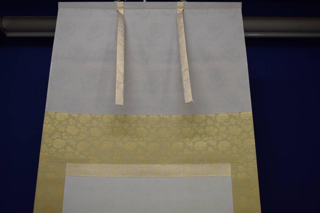 真作/白石勝敏/鉄仙花/桐共箱二重箱付/布袋屋掛軸HH-682 - メルカリ