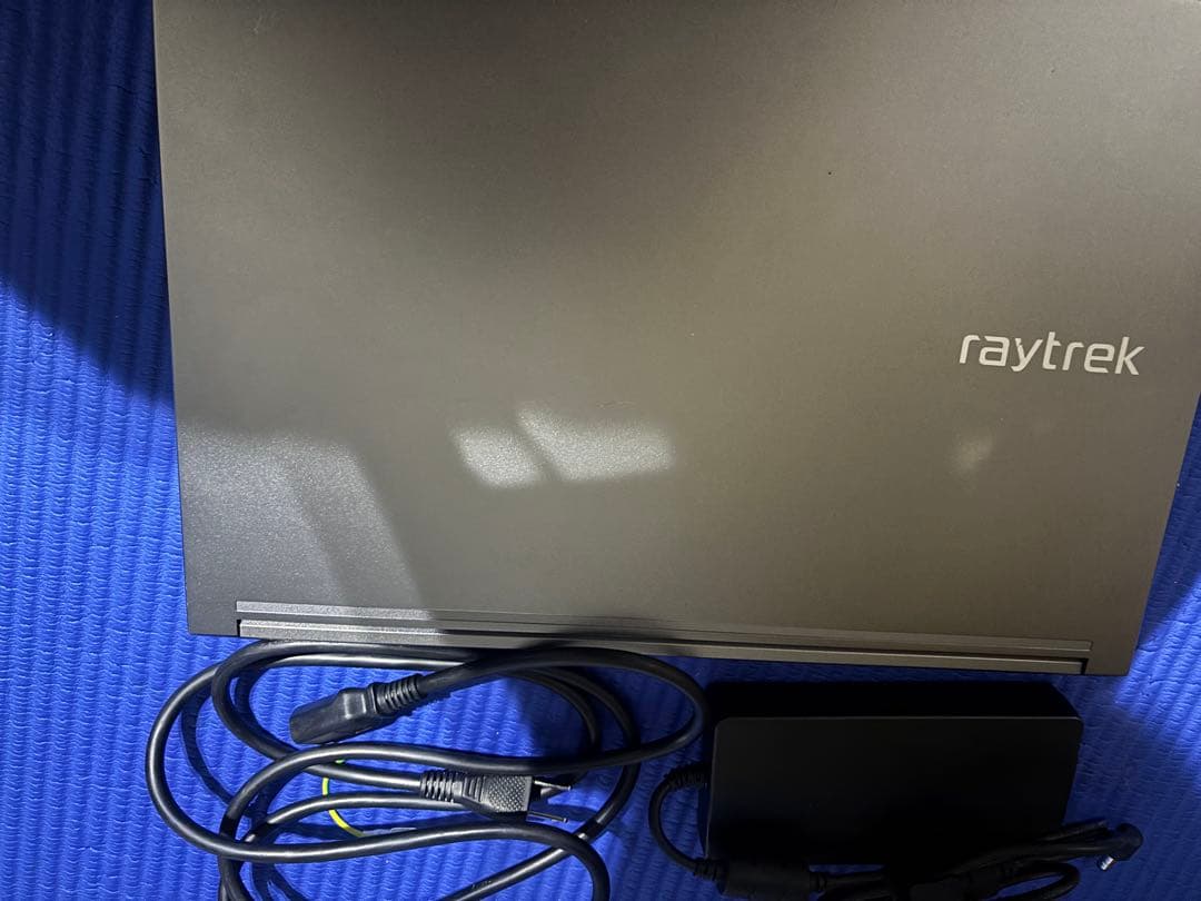 ゲーミングノート RTX4050 i7-13700H 32GB 2K 165Hz