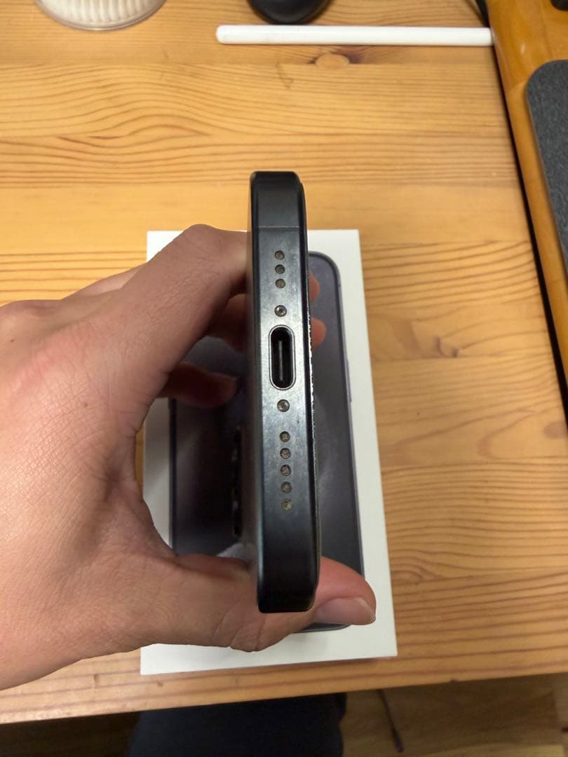 ち*K様 Apple iPhone 15 Pro ブラックチタニウム 本体 SI