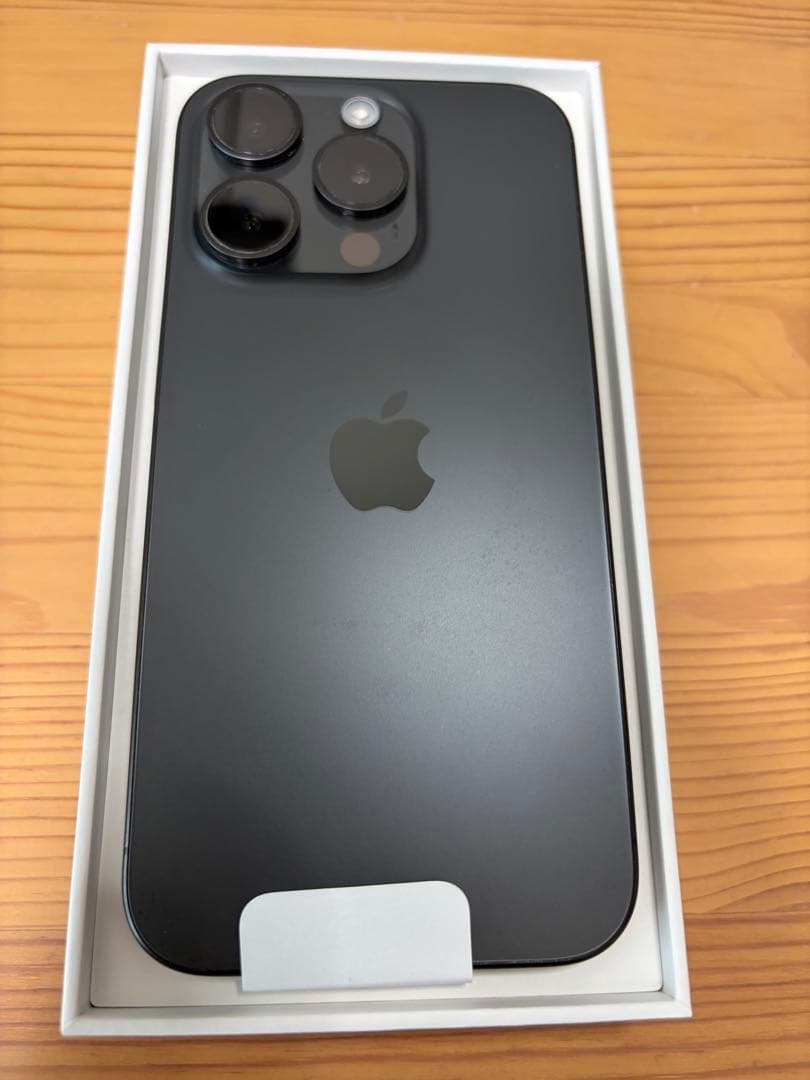 ち*K様 Apple iPhone 15 Pro ブラックチタニウム 本体 SI