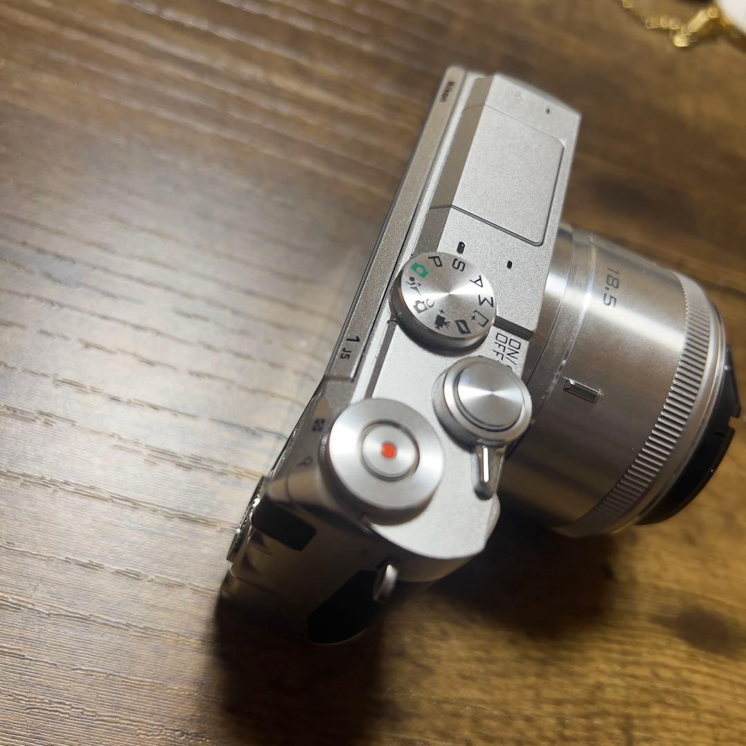 Nikon 1J5 18.5mm単焦点レンズセット　ニコン