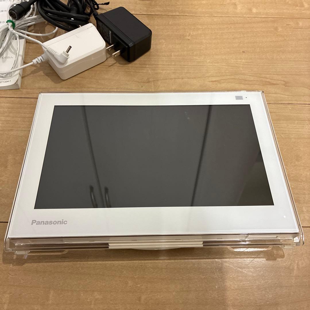 Panasonic「プライベート・ビエラ」10型ポータブルテレビ