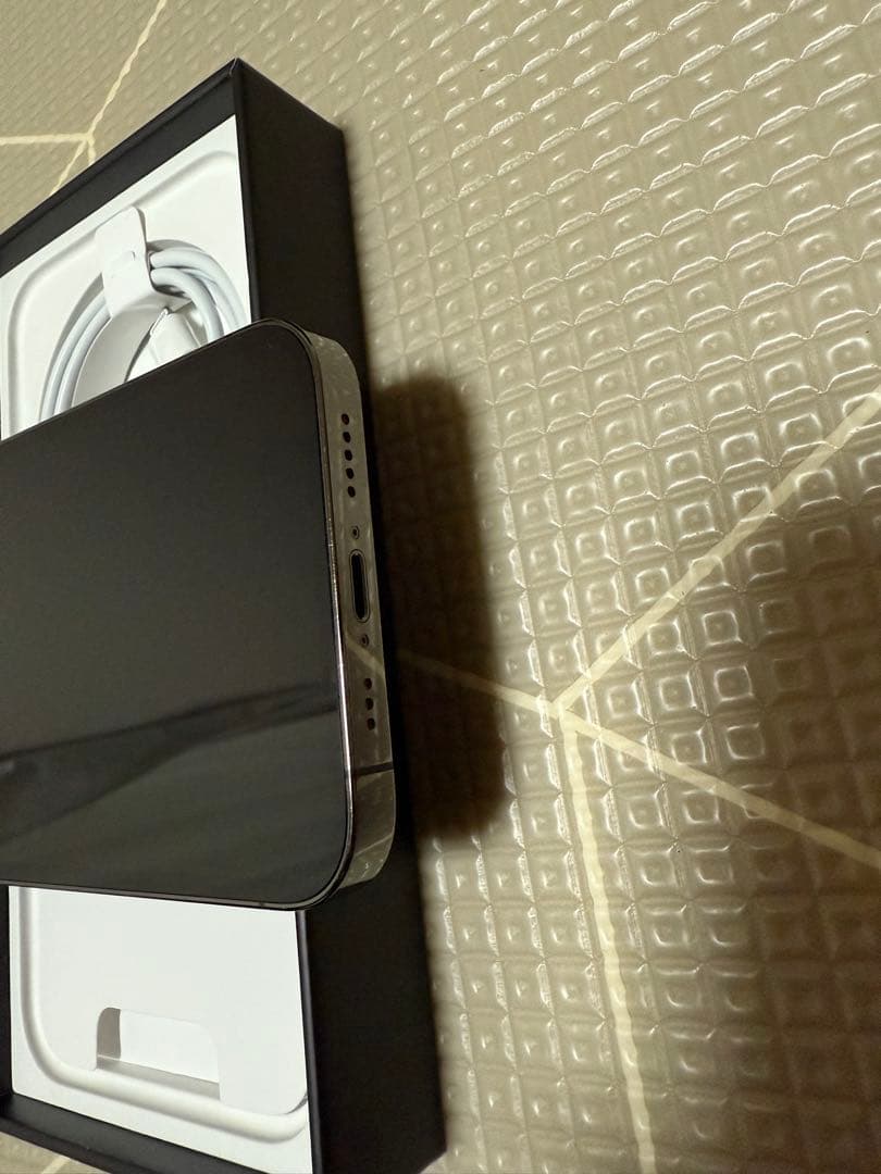 美品　iPhone13Pro 512GB グラファイト