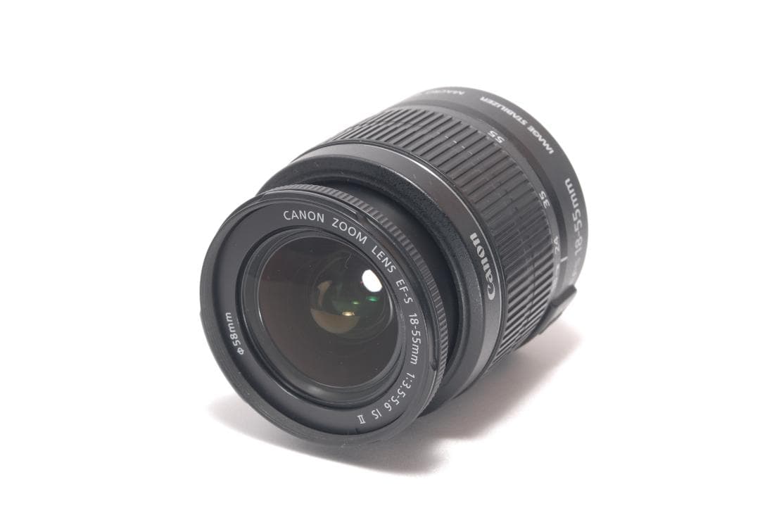 ⭐️軽くてコンパクト⭐️Canon Kiss X50 キャノン　デジタル一眼レフ