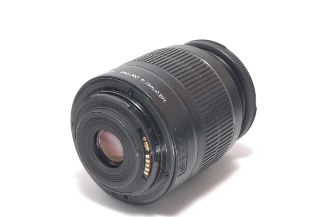 ⭐️軽くてコンパクト⭐️Canon Kiss X50 キャノン　デジタル一眼レフ