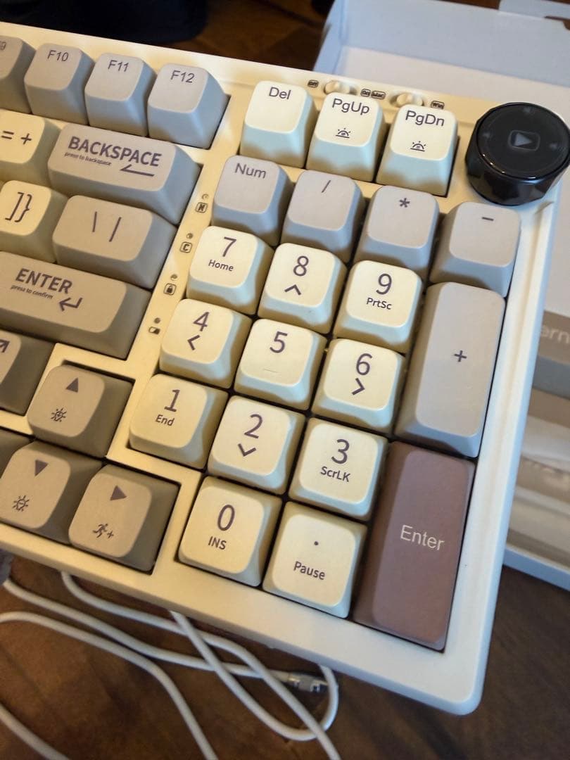 【極美】EPOMAKER RT100 (Sea Salt Silent) 英語