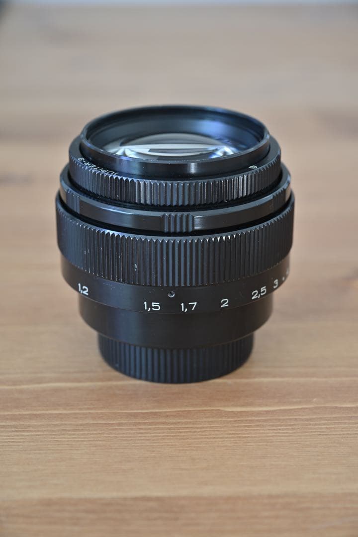 Jupiter-9 85mm f/2 単焦点レンズ