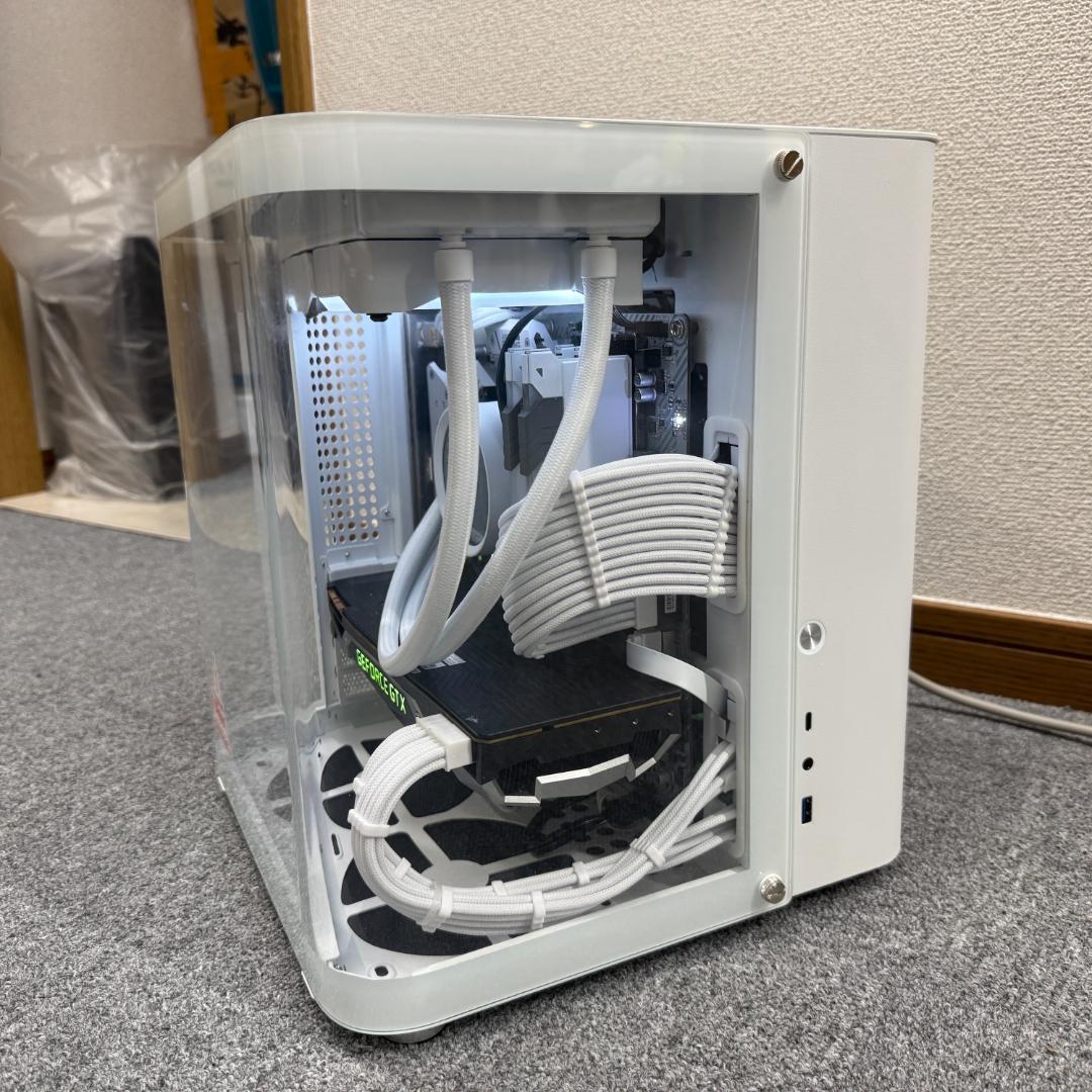 【白い高性能ゲーミングPC】Core i7 GTX1080Ti 16GB SSD