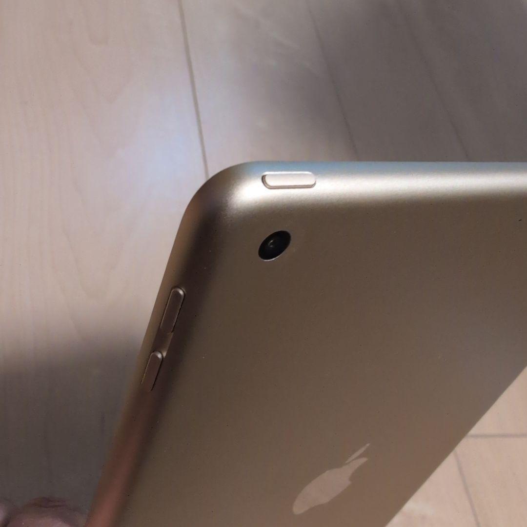 く*マ様 iPad 第5世代 128GB FPGW2J/A