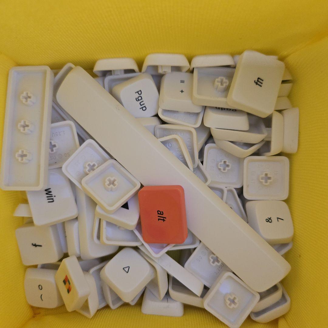 lofree　flow　100 キーボード　ロープロファイル　他キーキャップ付き