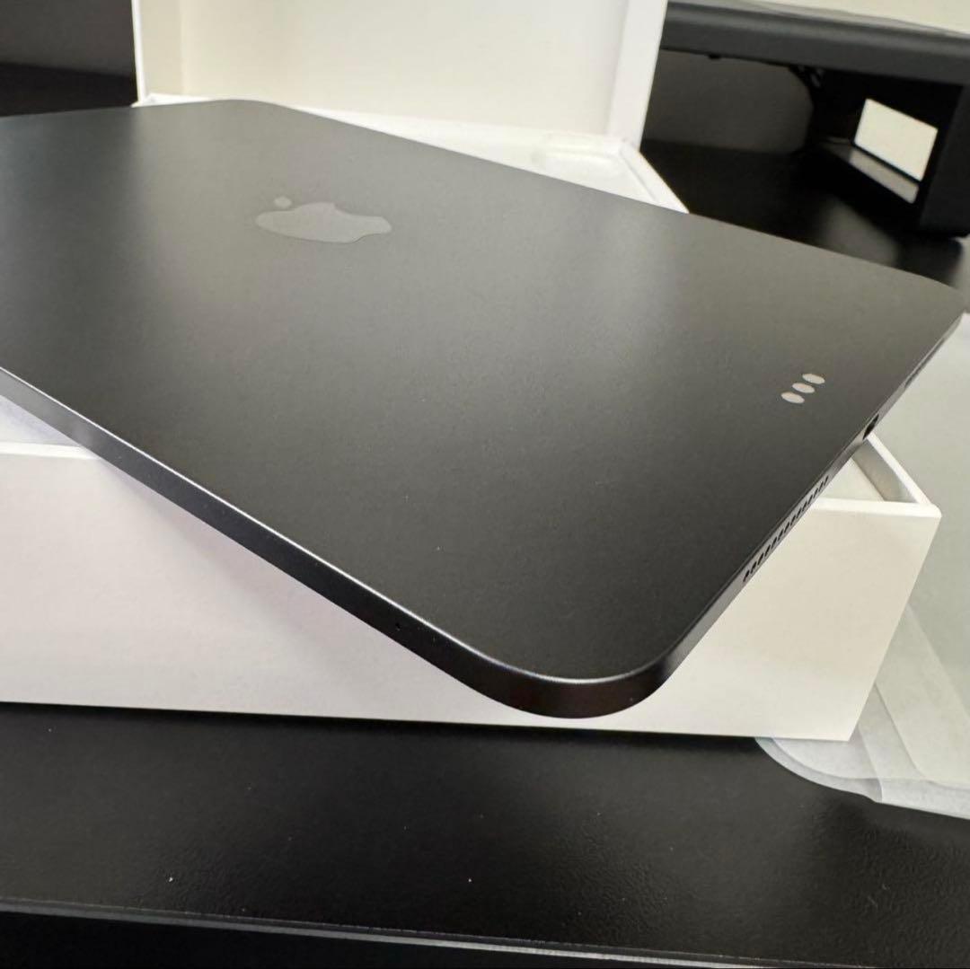 iPad Pro 11インチ M4 256GB スペースグレー