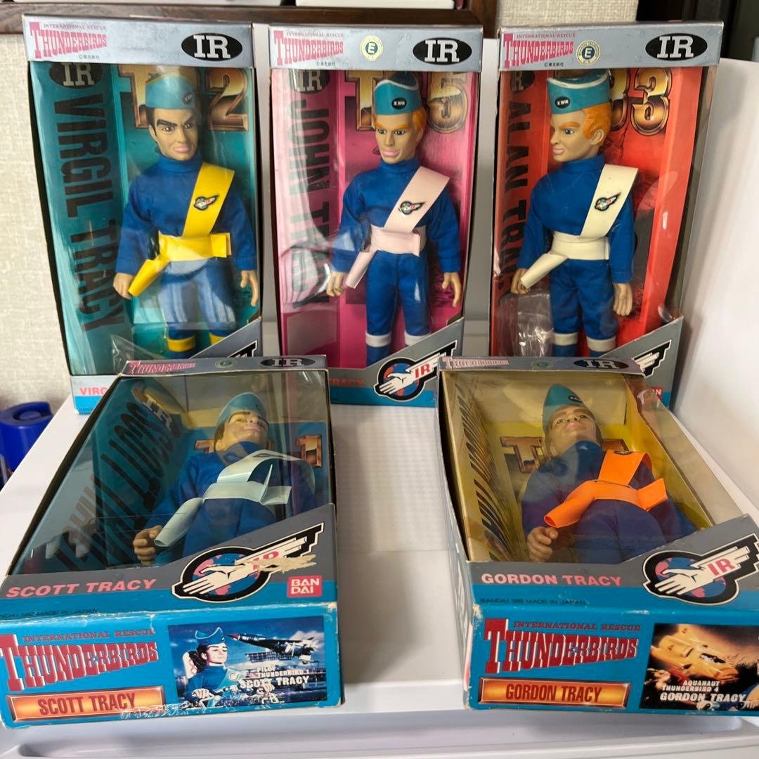 サンダーバード人形(フィギュア) バンダイ製 - メルカリ