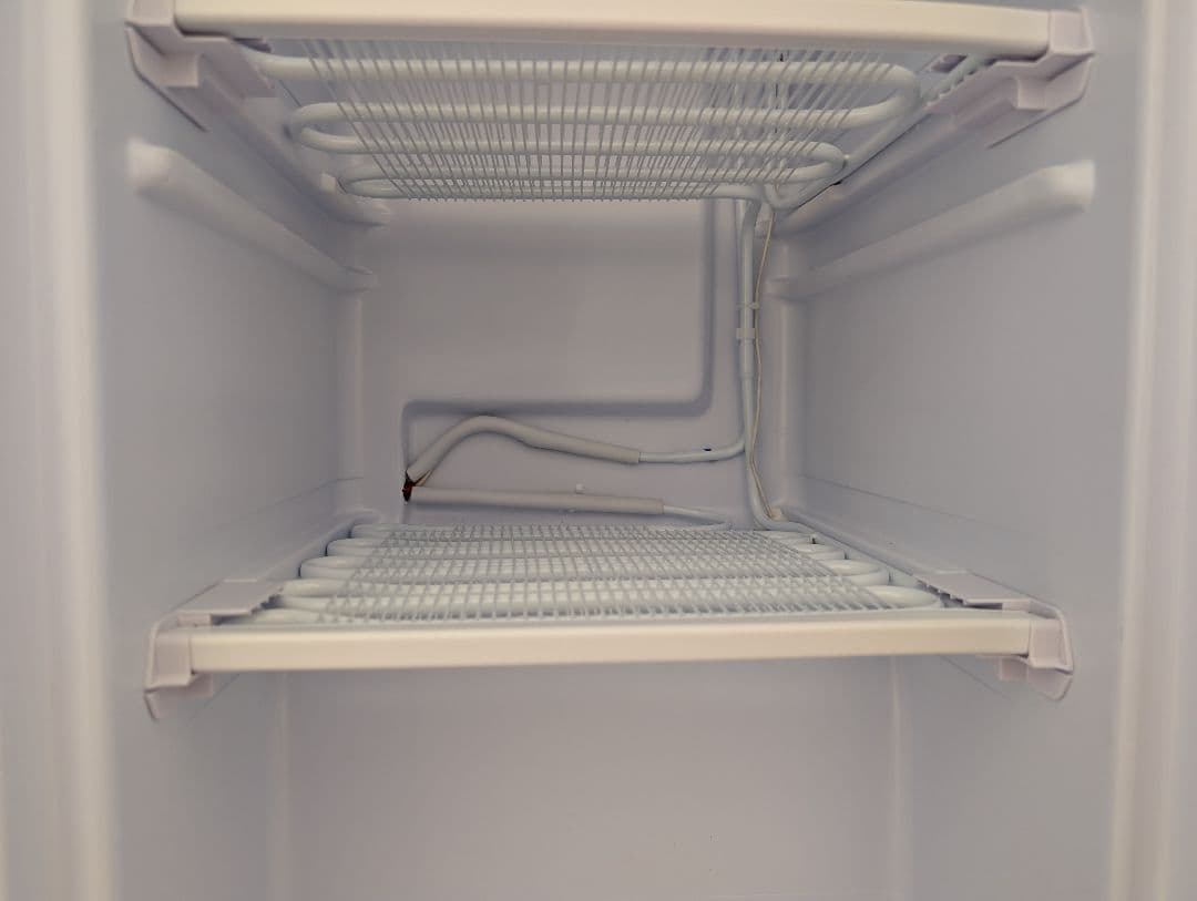 アイリスオーヤマ　ノンフロン冷凍庫　60L