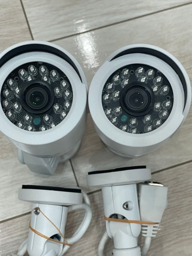 監視カメラ2台