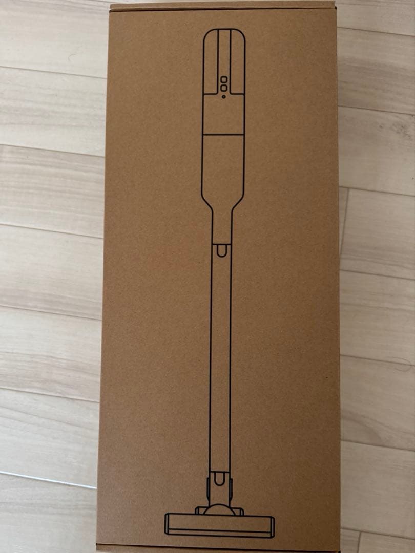 新品未使用　無印良品　コードレススティッククリーナー掃除機 無印良品、シンプルなコードレススティッククリーナーと専用スタンド