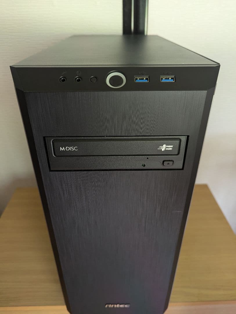 ゲーミングPC CORE i7 9700 GTX1660ti