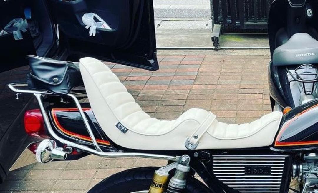 gs400 サムズアップ シート 三段 カワグチ 川口 - メルカリ