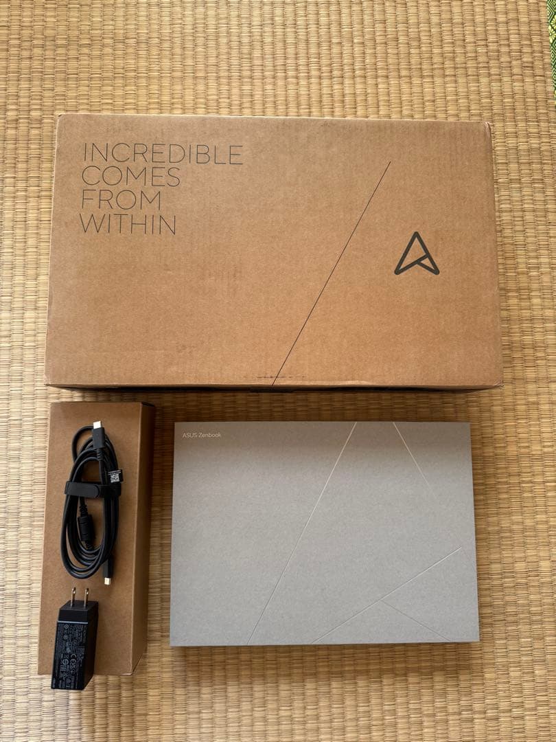 Windowsノート本体 ASUS Zenbook UX5406SA TU7321WH