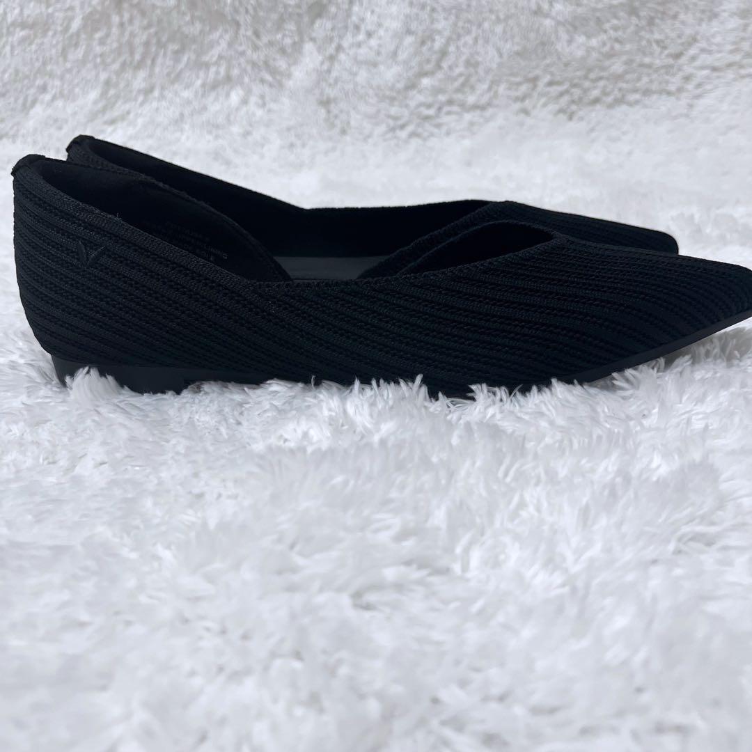 VIVAIAポインテッドトゥVカットフラットシューズ　37(23.5cm)