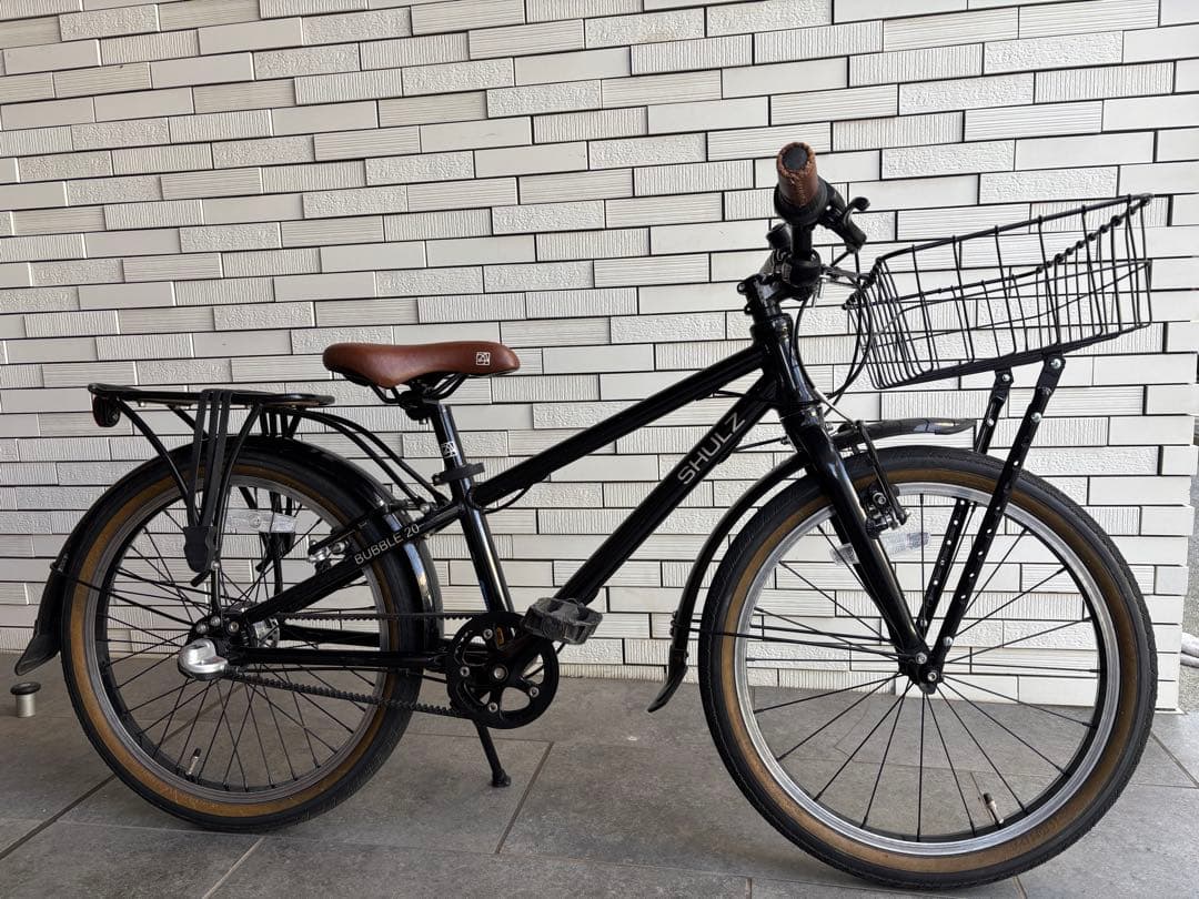 SHULZ Bubble 20 ブラック　ベルトドライブ　キッズ自転車 かご付 色々付いてるのに軽量！シュルツ バブル20 ブラック 入荷 | セオ