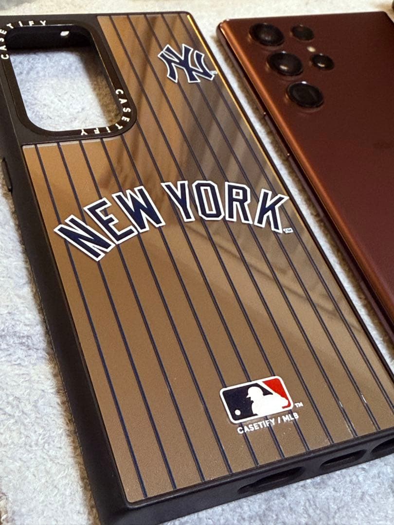 【CASETiFY付き】Galaxy S22 Ultra 256GB ドコモ版