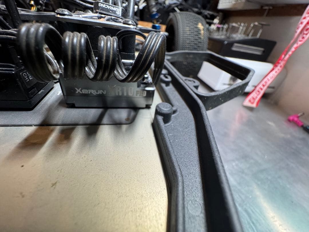 アソシエイテッド RC10 SC6.2 (組立メカ搭載済み) - メルカリ