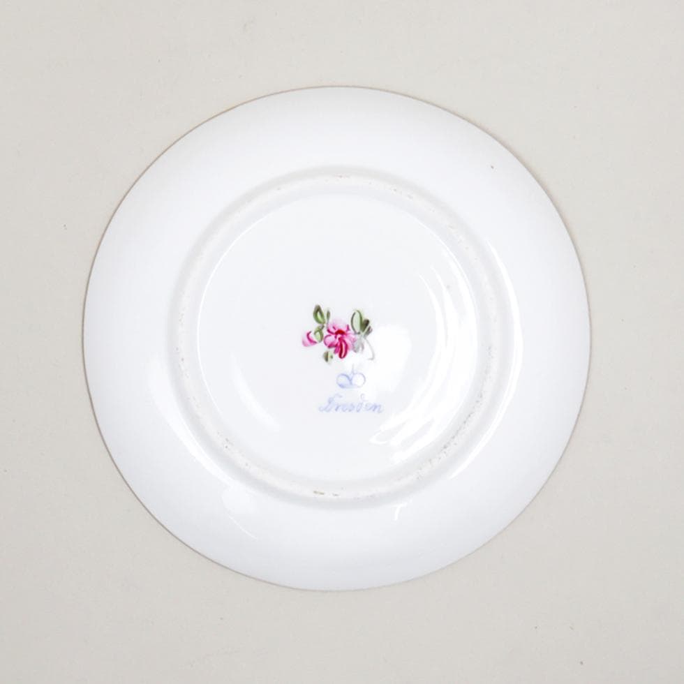 DRESDEN PORCELAIN 手描き 薔薇 トリオ カップ ソーサー 皿 - メルカリ