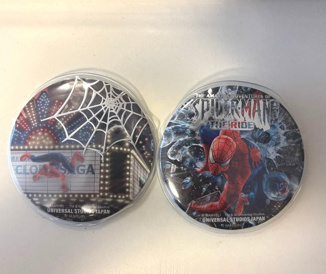 スパイダーマン 缶バッジ（USJ） 2個 - メルカリ