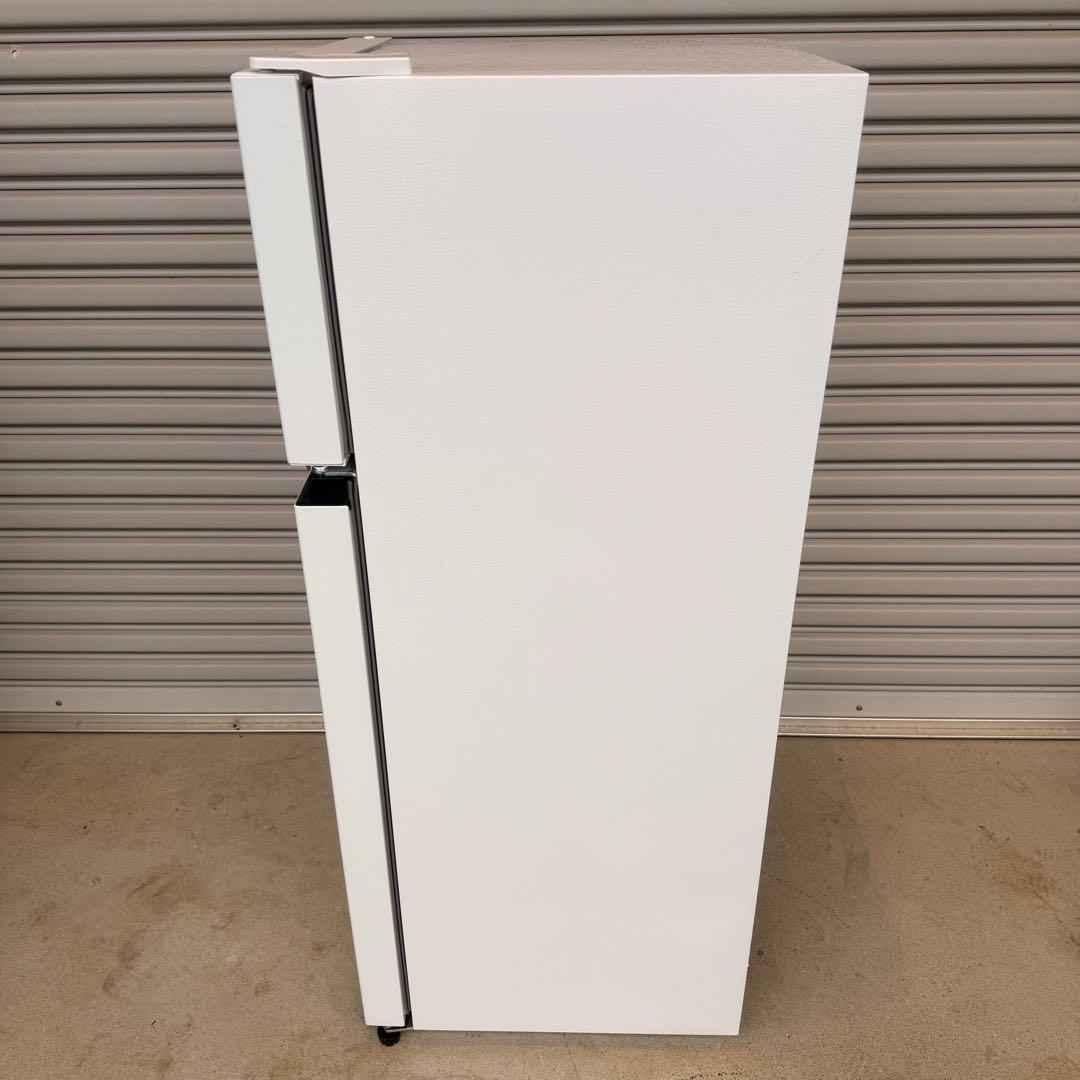 ● 極美品 冷蔵庫 ハイセンス 124L HR-B12E3W 2024年製