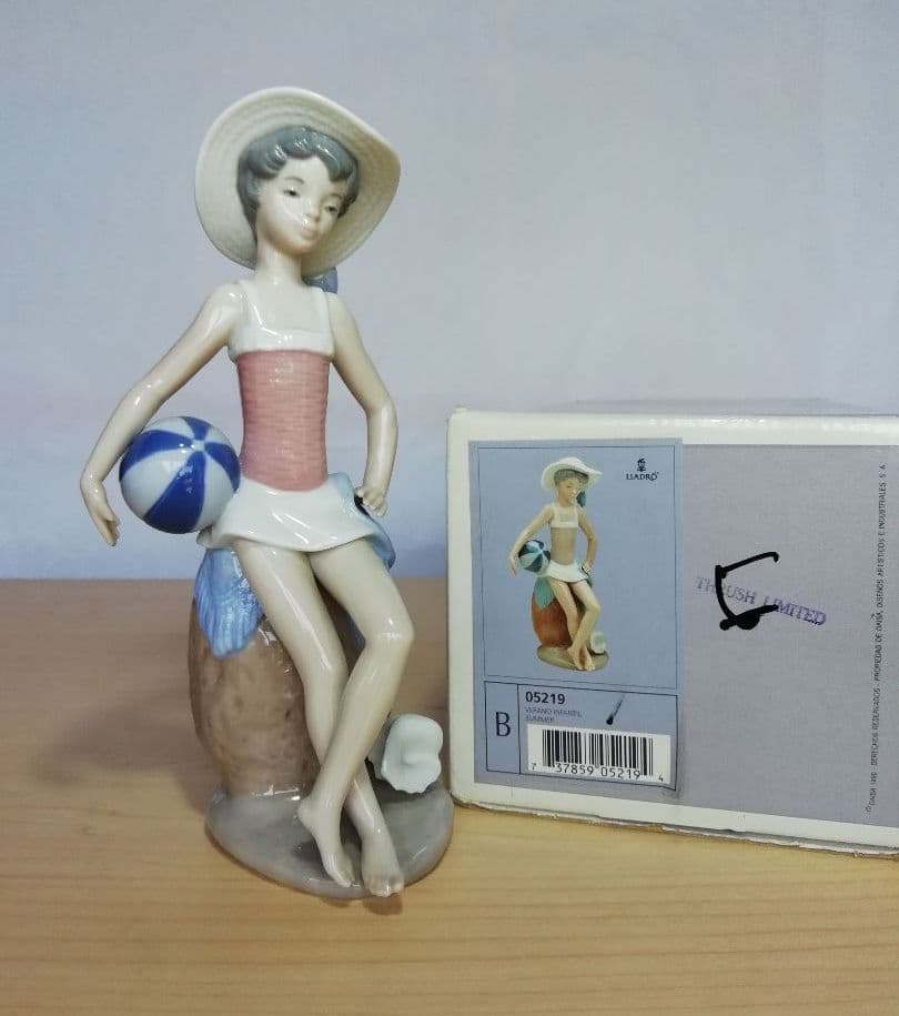 LLADRO リヤドロ フィギュリン Verano In Fantil - メルカリ