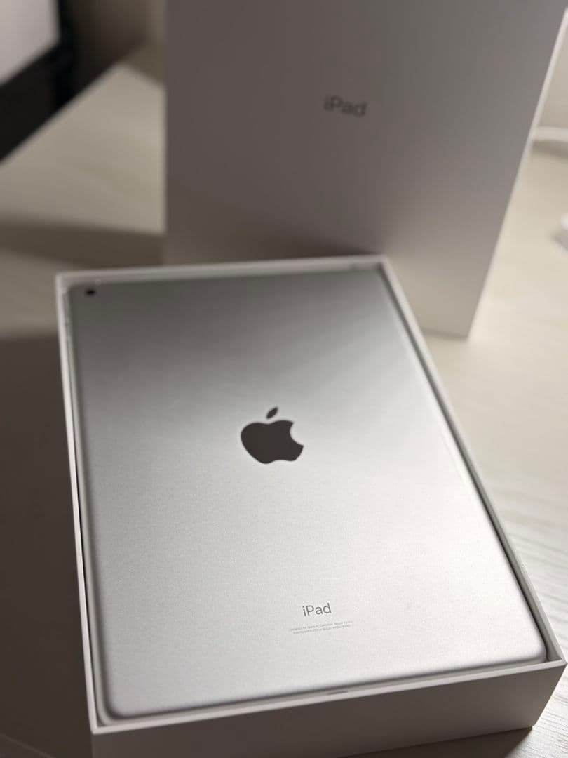 iPad 9世代 WiFi版 Apple iPad 10.2インチ 第9世代 Wi-Fi 64GB 2021年秋モデル 価格比較