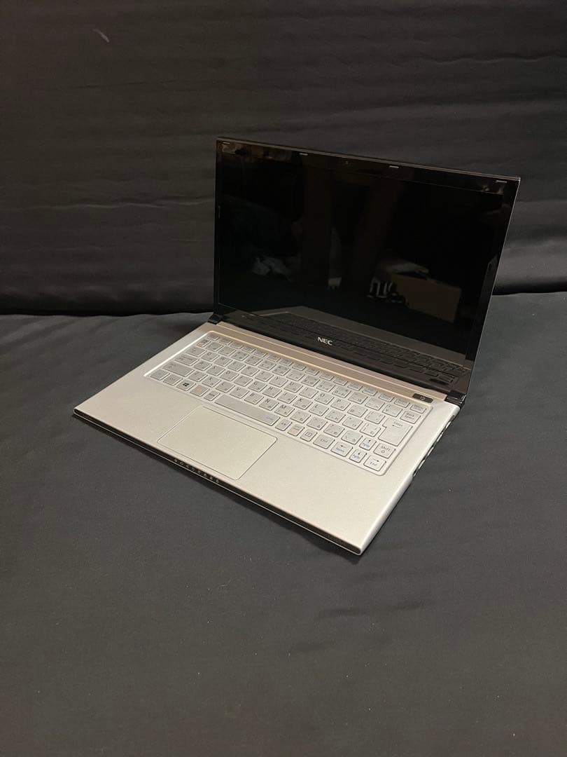 【中古】NEC ノートパソコン　PC-LZ550LS