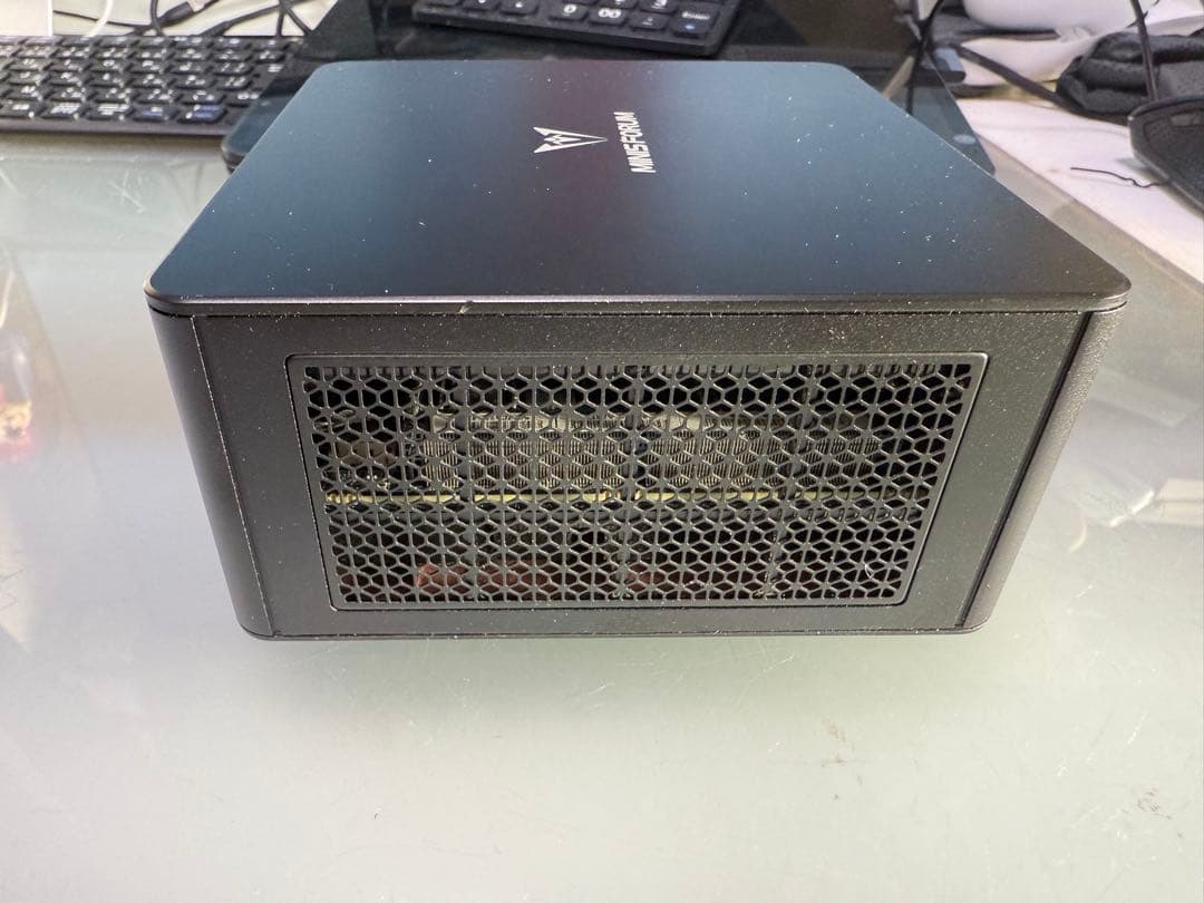 MINISFORUM UM890 Proミニpc