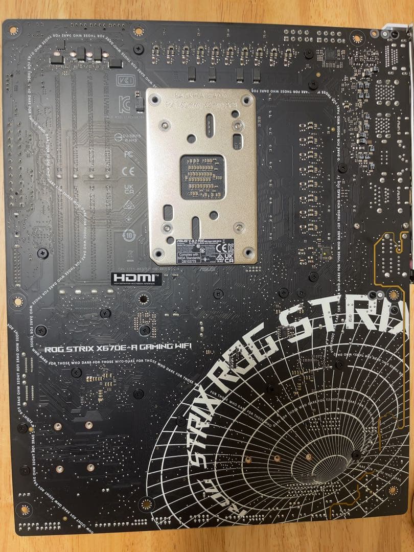 マザーボード ROG STRIX X670E-A GAMING WIFI