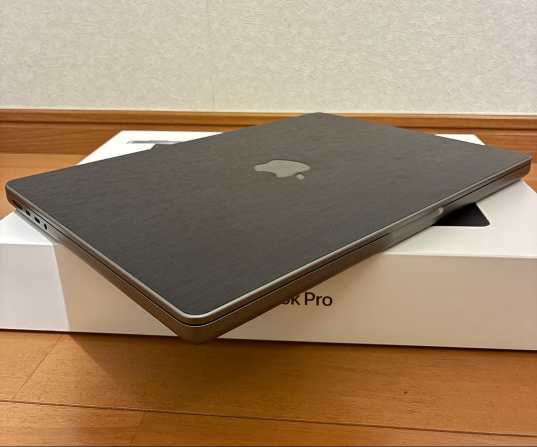 送料込 充電50回 makbook pro M1 1TB 32GB 14インチ