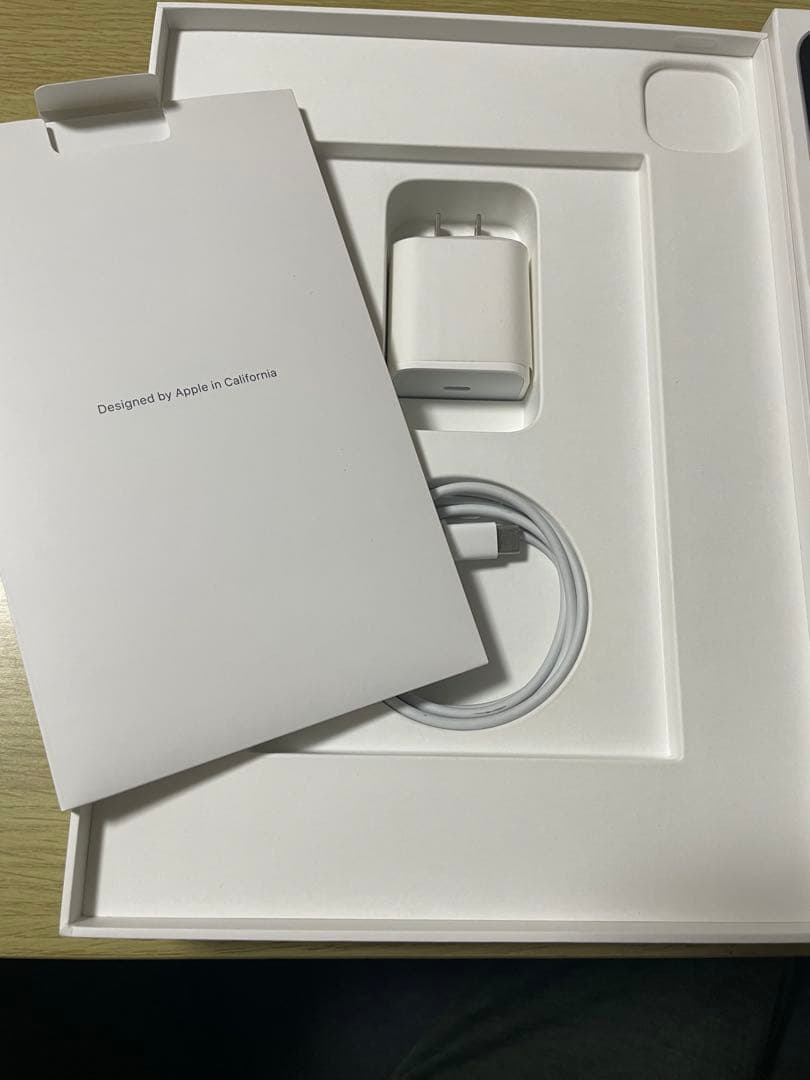 Apple iPad Pro第2世代 11インチ シルバー 本体