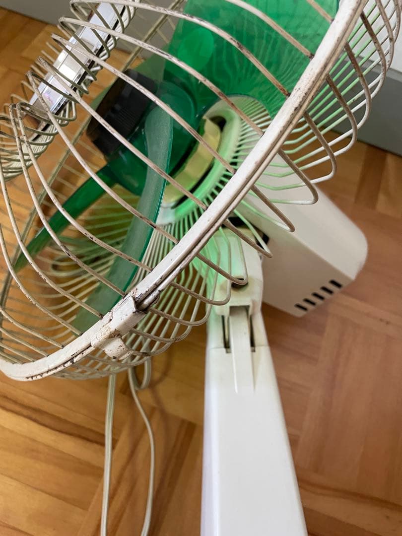 TOSHIBA 扇風機　美品　昭和レトロ