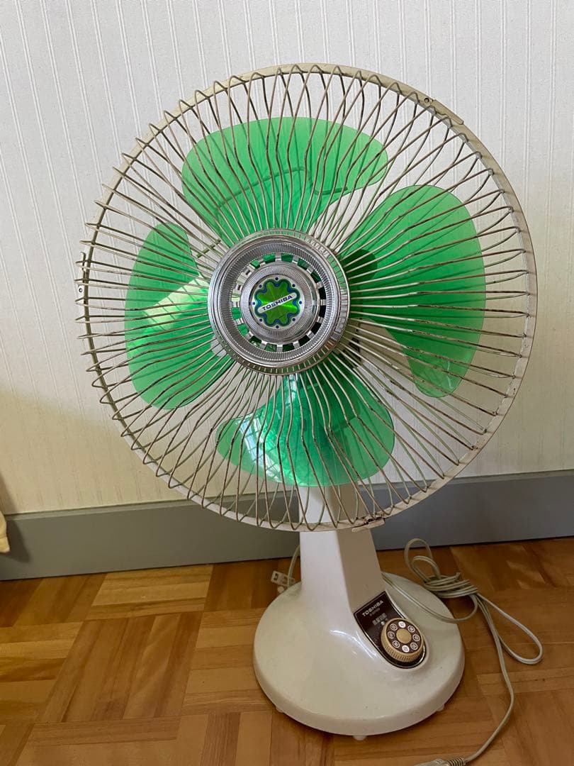 TOSHIBA 扇風機　美品　昭和レトロ